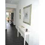 1-bedroom بيت للعطل *