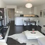بيت للعطل 1-bedroom *