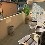 بيت للعطل 1-bedroom *